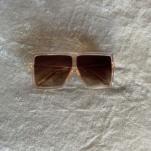 Large square frame sunglasses NWOT